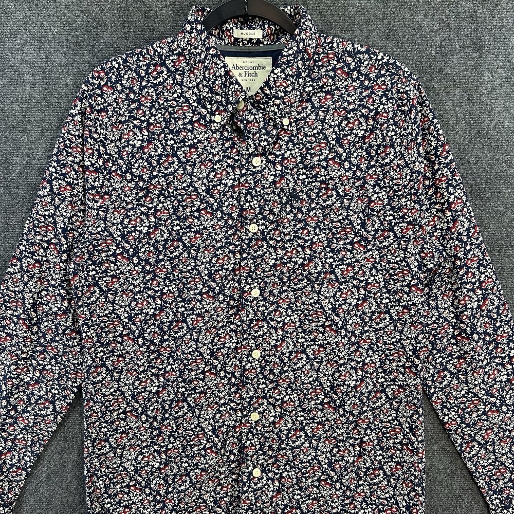 NWT Abercrombie & Fitch Long Sleeve Button Up Shirt Sz Medium Floral Muscle Fit